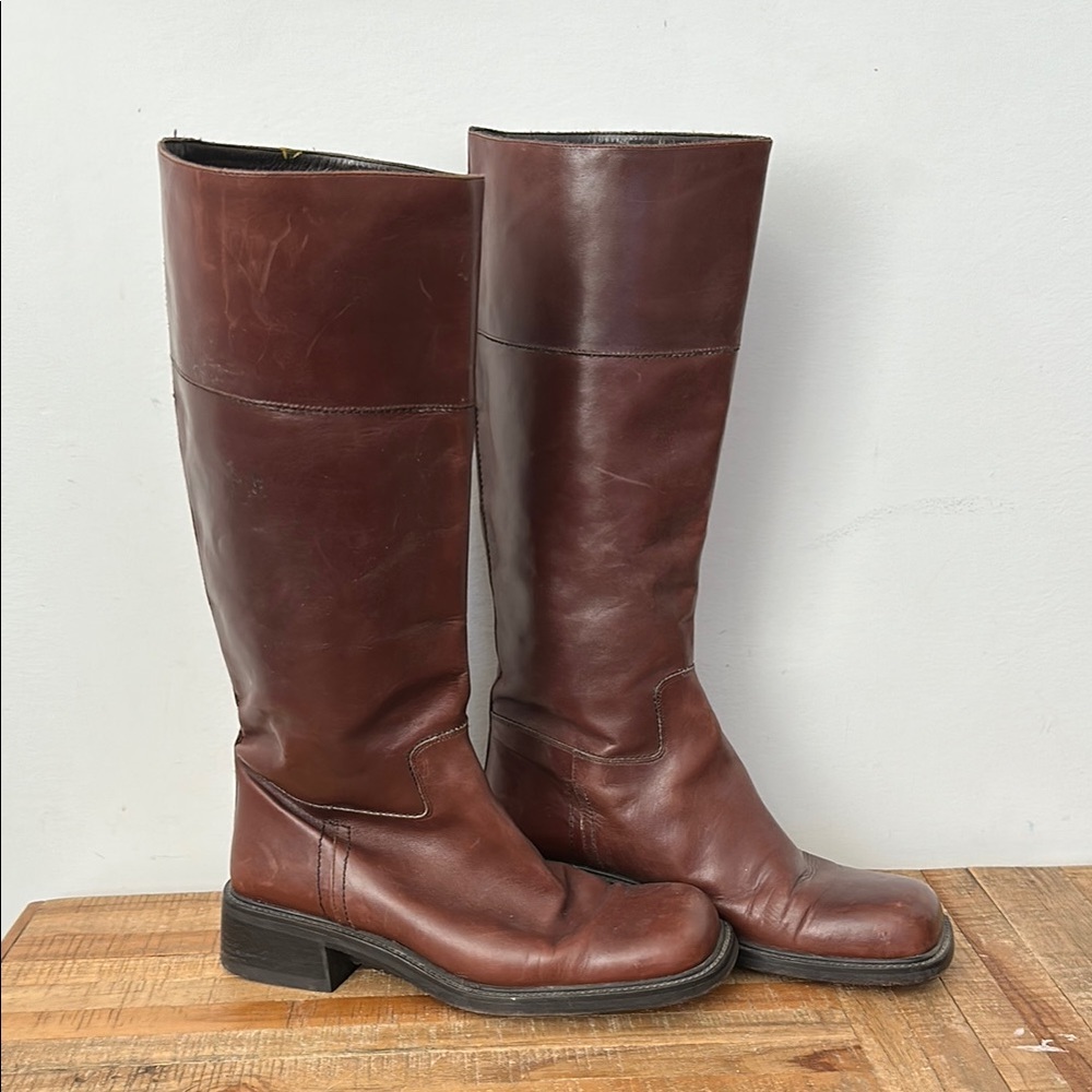 Vero Cuoio Brown Heeled Boots